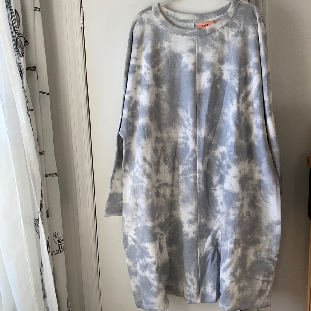 3/$20 NWT EVRI sweatshirt nightgown